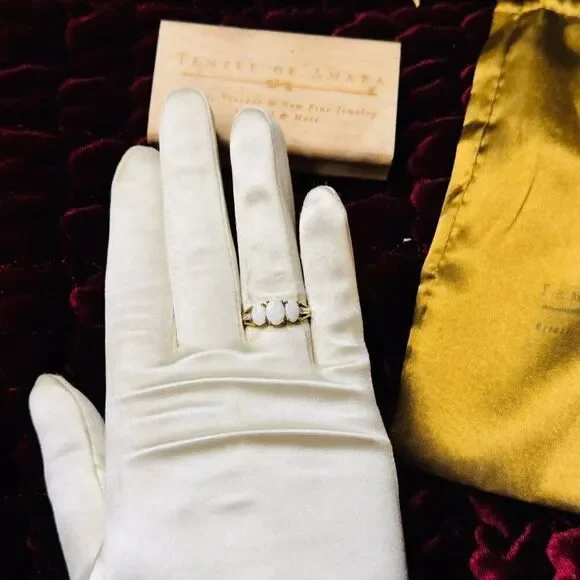 VINTAGE- 10K Gold -Natural Australian White Opal & Diamond Ring -Size 7 -2g - Picture 6 of 16